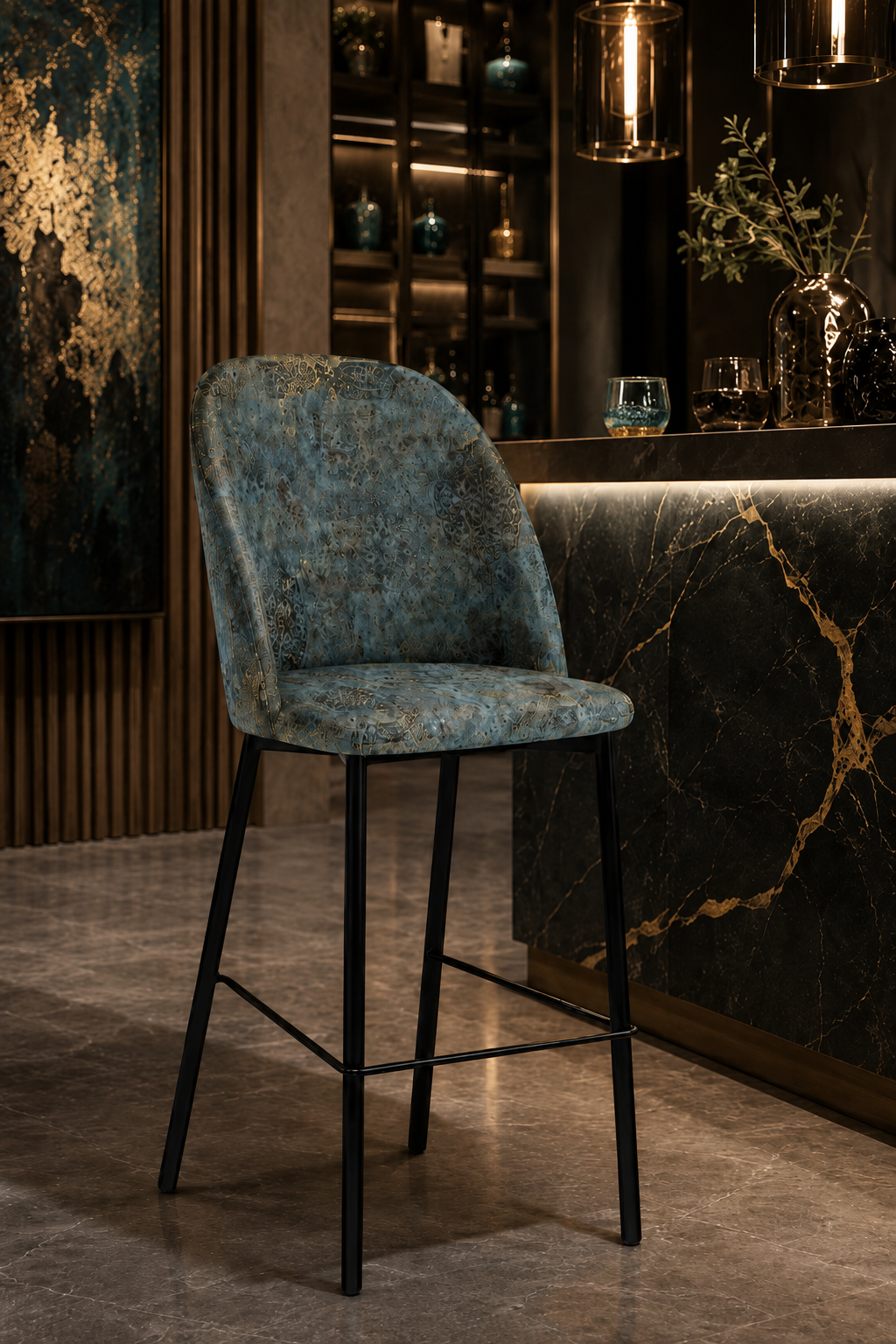 Lilly Stool