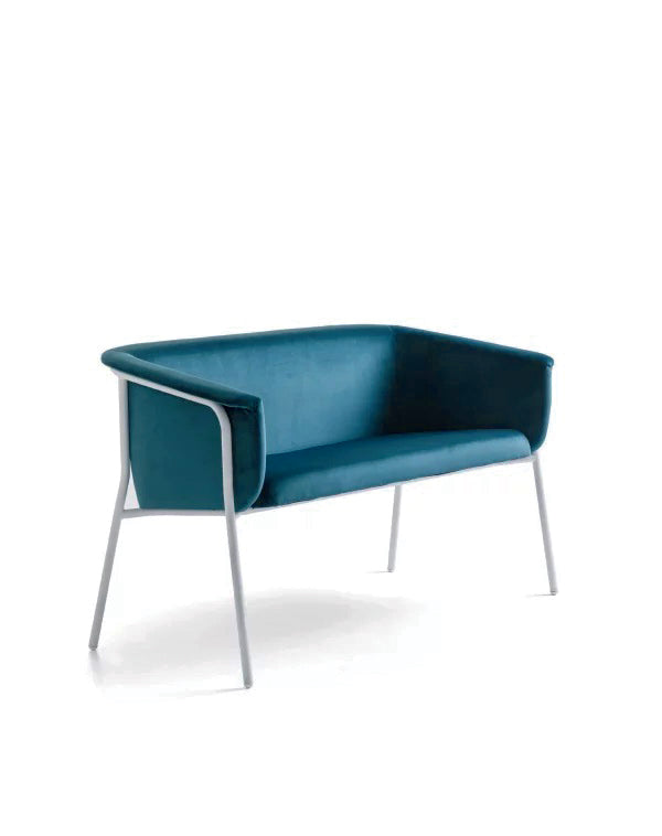 Shari Sofa